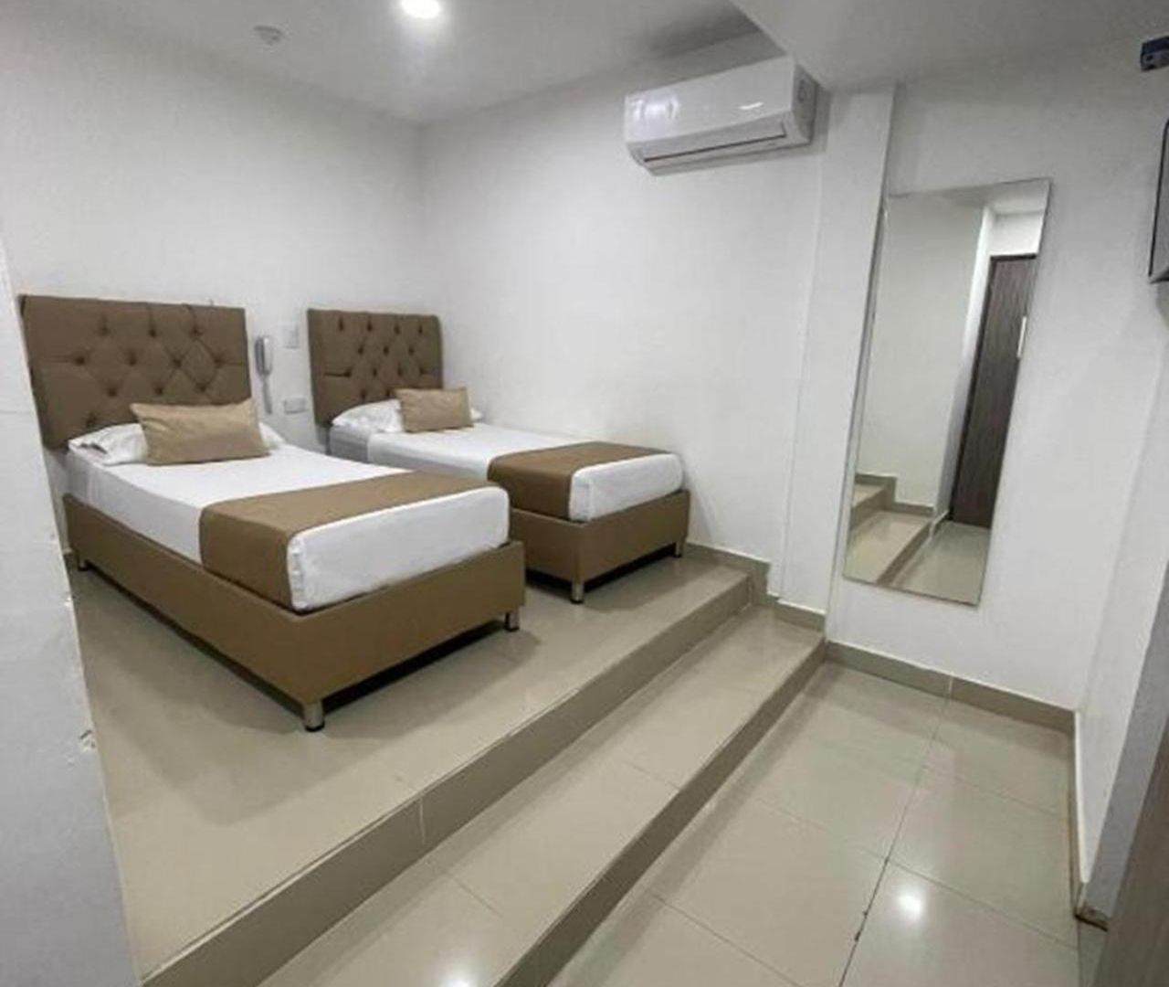 Hs-t Triple Con Wifi, Piscina Y Aire Acondicionado Apartamento